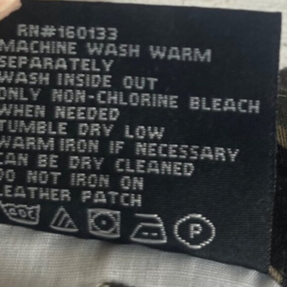 Live Free Camouflage Cargo Shorts Size 33 Green Cotton Stretch - Picture 8 of 8